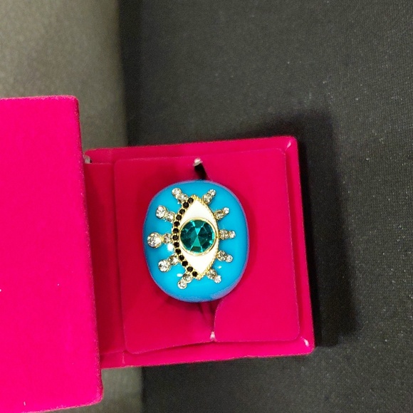KURT GEIGER LONDON Evil Eye Ring in Size 9 - Picture 1 of 10